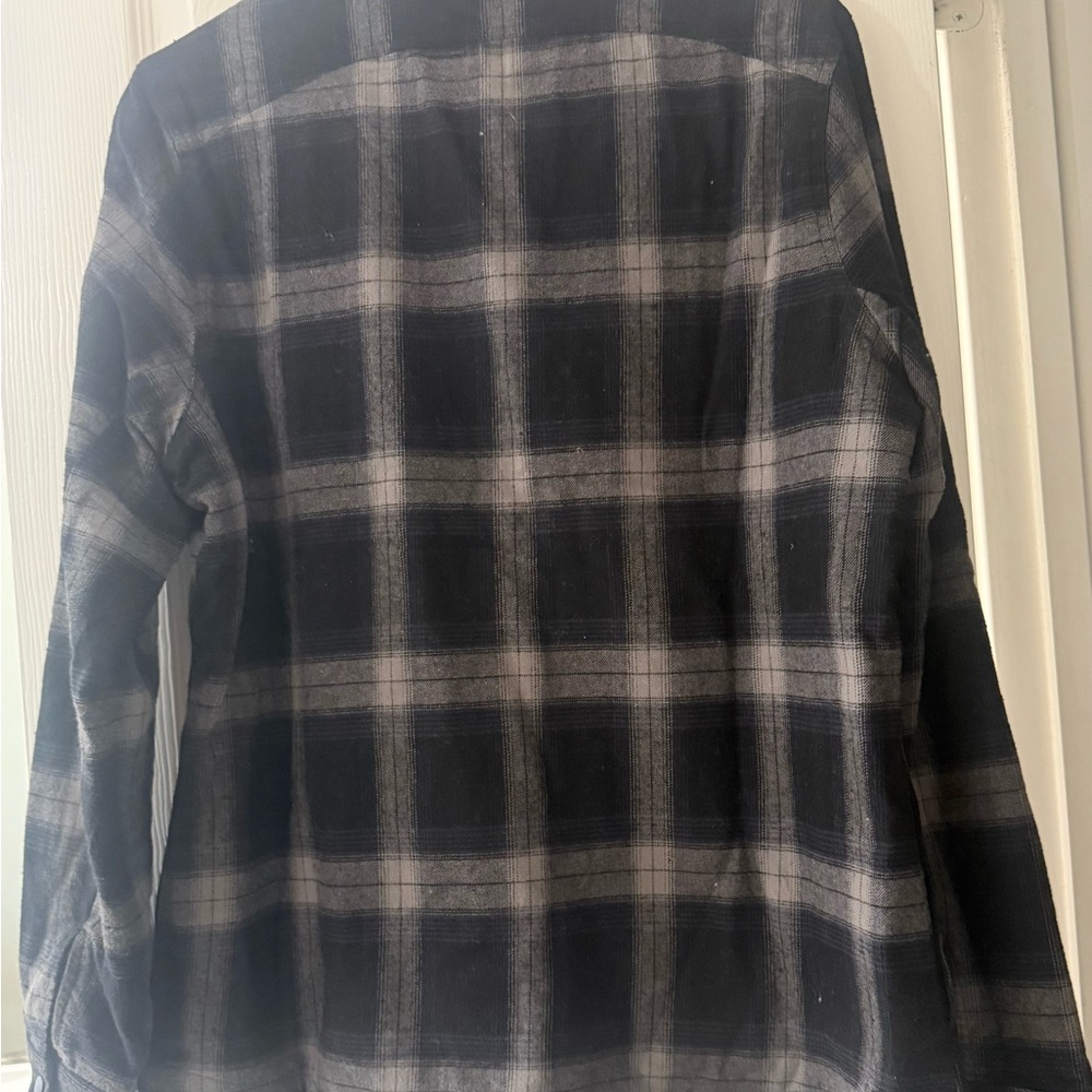 Zyia Active Women's M Black Gray Plaid Long Sleeve Snap Front Flannel Shacket - Picture 2 of 7